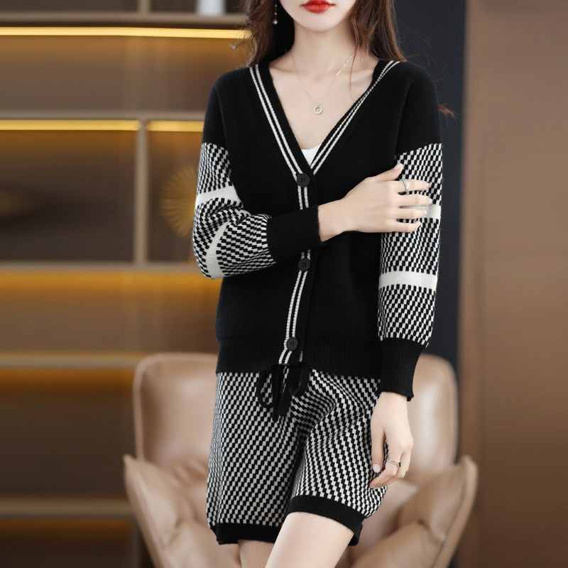 Hong Kong style women's small fragrant style two-piece cardigan shorts fashion V-neck wool sweater knitted set