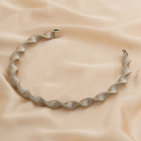 Cyberpunk metal stripe spiral open collar female personality punk snake bone necklace