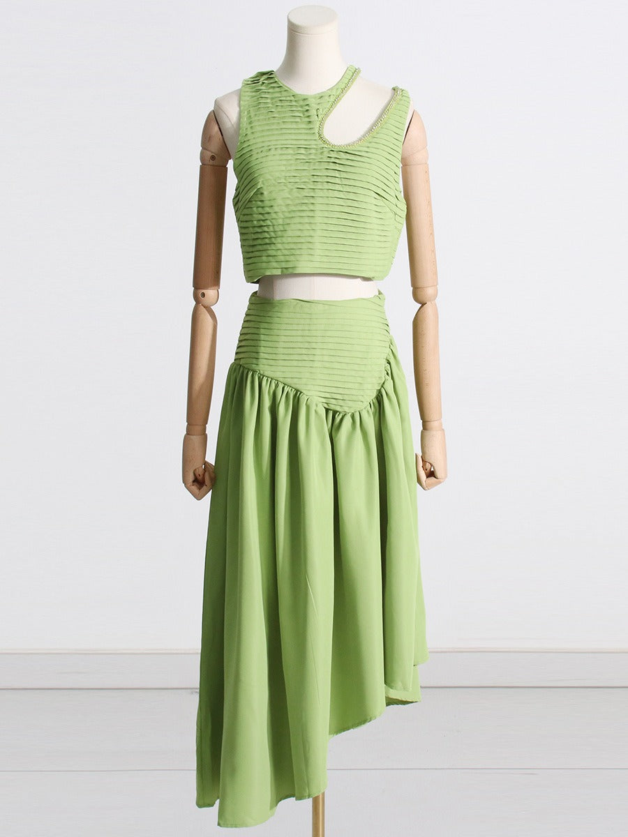 Sexy chest wrapped buttoned back shirt+pleated waist revealing skirt for women