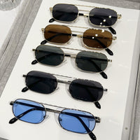 Fashionable and personalized square narrow frame fashionable sunglasses for men and women