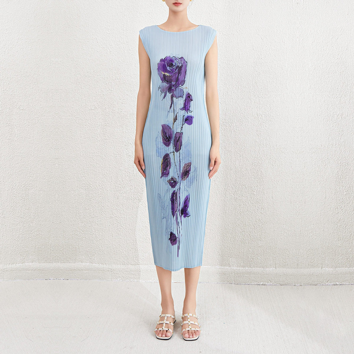 Elegant and elegant print, loose and slimming round neck, sleeveless summer new pleated skirt