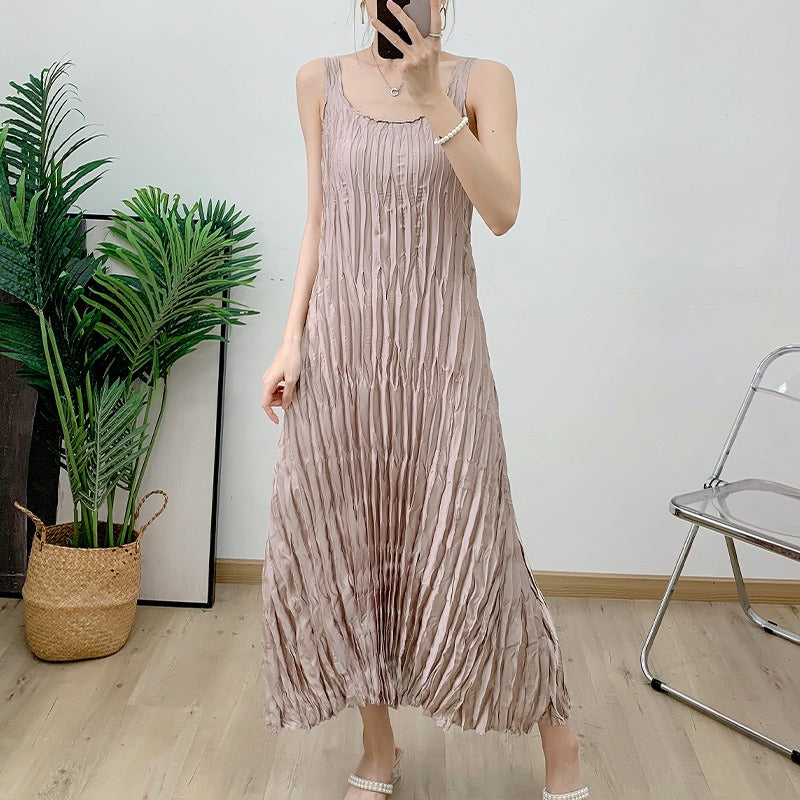 Pleated camisole dress for women's summer black retro long mini black dress